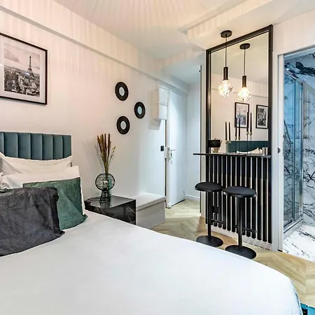 Le Velasquez Apartment Paris