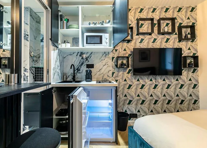 Le Velasquez * Parijs